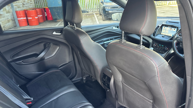 Ford Kuga 2.0 TDCi ST-Line 5dr 2WD Diesel Estate